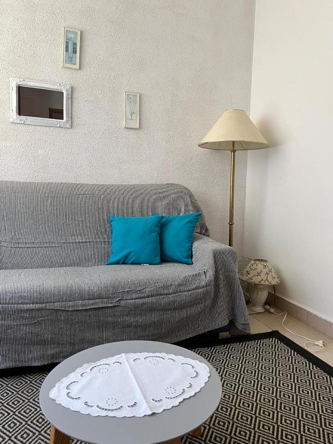 Apartment With Swimming Pool Jelsa  Extérieur photo