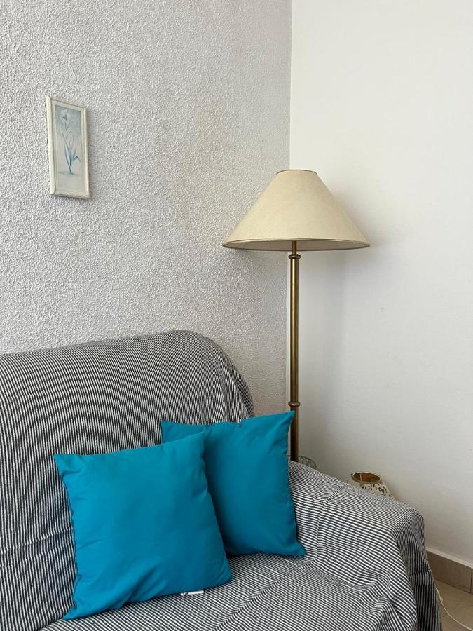 Apartment With Swimming Pool Jelsa  Extérieur photo
